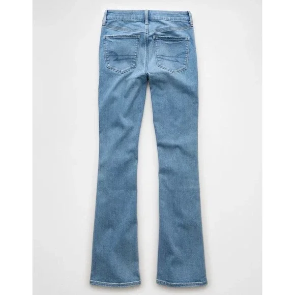 American Eagle women's Curvy High Rise Skinny Kick 20 Short like new. - Picture 4 of 15